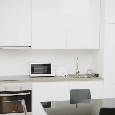 Guest Batalha Garden Apartment *